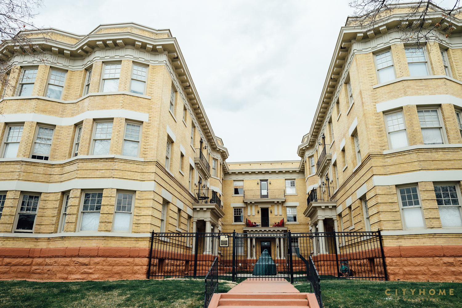 Ivanhoe Condos cityhomeCOLLECTIVE